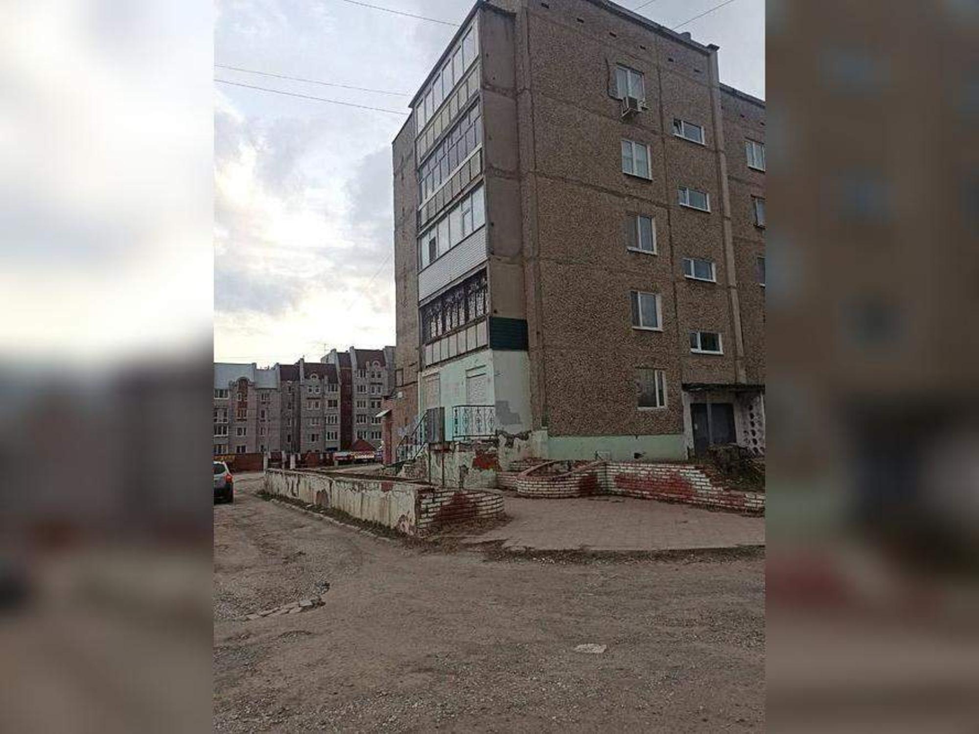 Купить торговое помещение за 3 073 950 рублей на Пятилетки улица, д.107