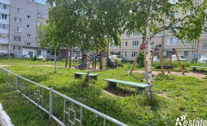 4-комн квартира ул Уральских танкистов, 6,  д. 6
