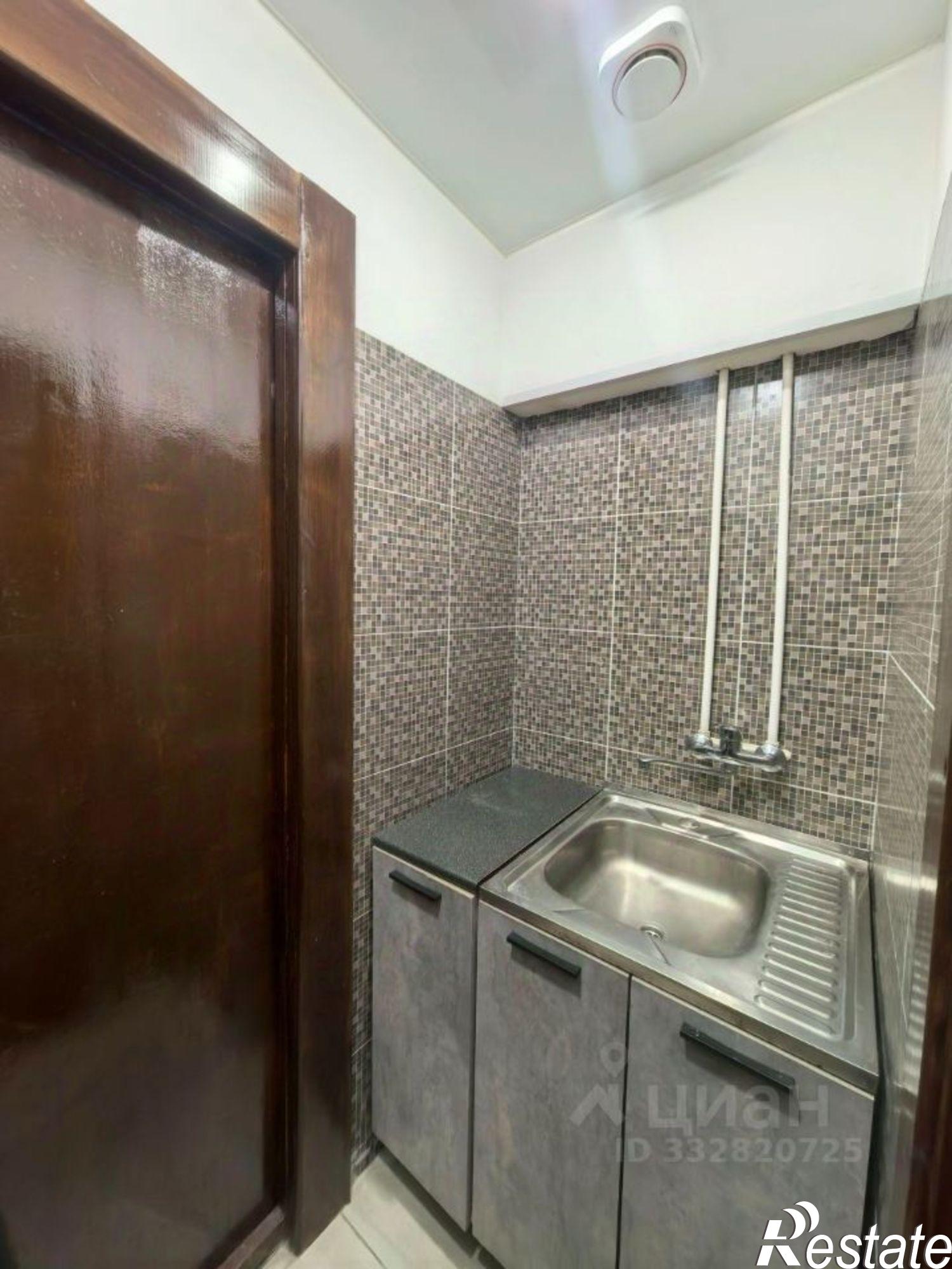 Купить гараж, место в паркинге за 3 896 920 рублей на ул Юбилейная, 17
