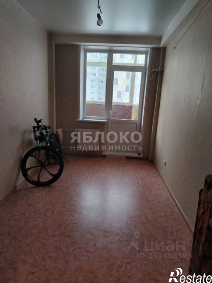 3-комн квартира ул Строителей, 10,  д. 10