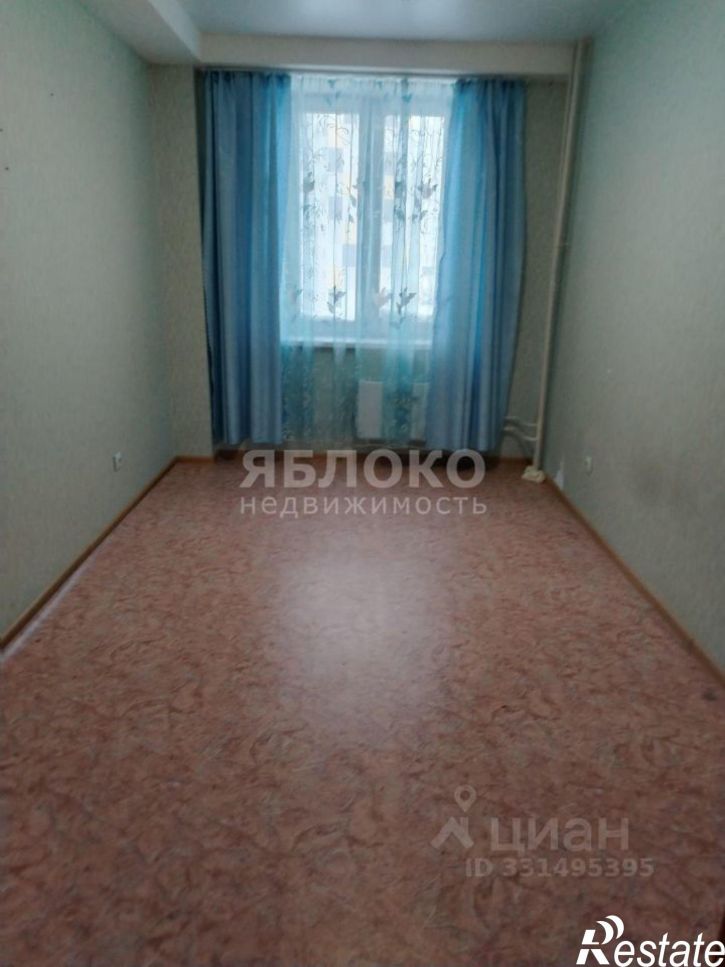 3-комн квартира ул Строителей, 10,  д. 10