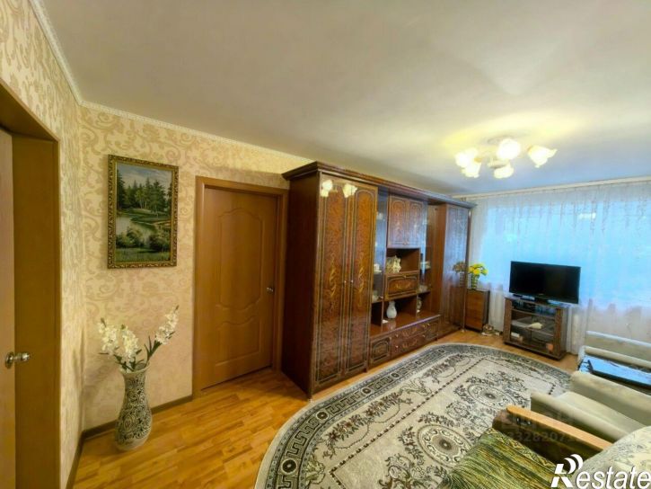 3-комн квартира ул Пятилетки, 100,  д. 100