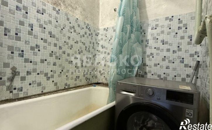 2-комн квартира ул Парижской Коммуны, 54,  д. 54