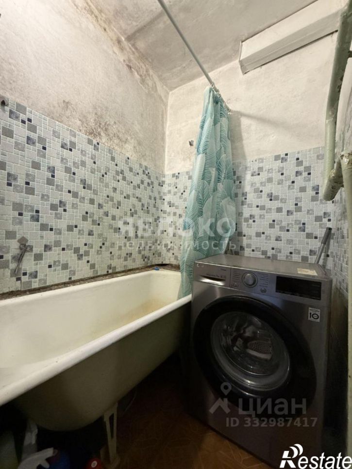 2-комн квартира ул Парижской Коммуны, 54,  д. 54